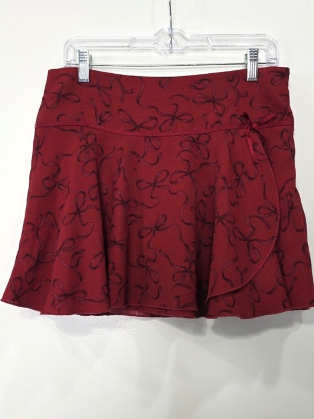 Aeropostale Size Medium Burgundy Bow Print Drop Waist Mini Skort/Skirt T18